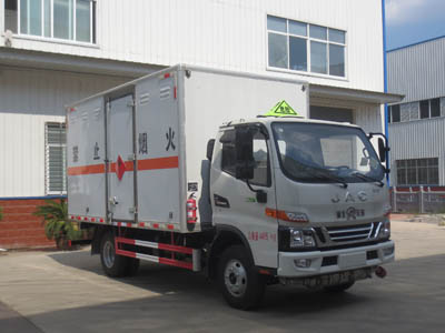 江淮1噸易燃氣體廂式運輸車(chē)